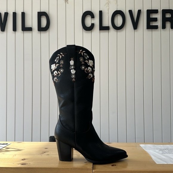 Billini Francia Boots - Picture 1 of 2